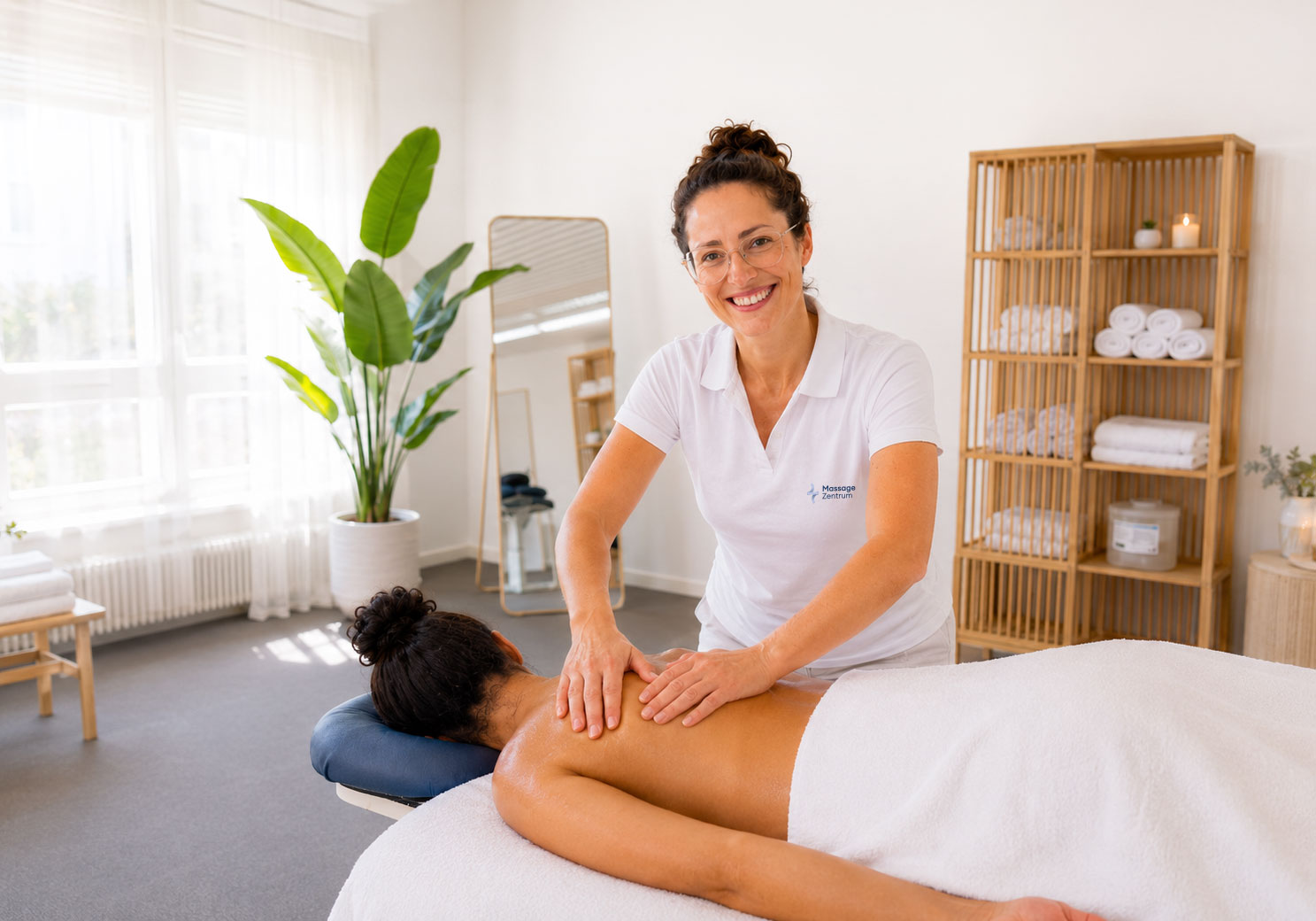 Therapeutische Massage im Massage Zentrum Dietlikon